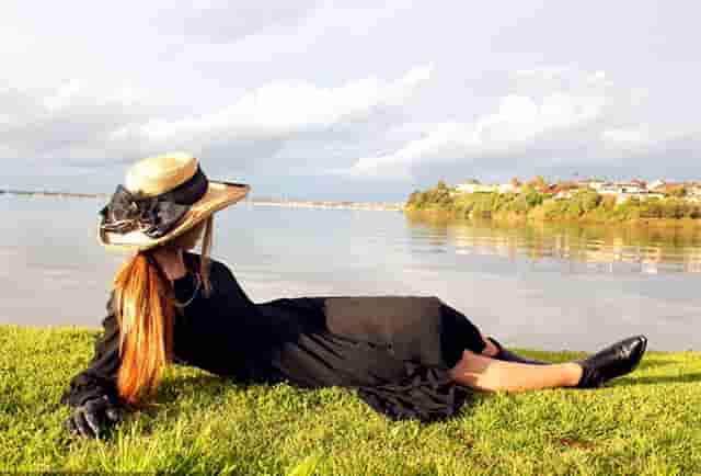 低个时尚搭配技巧(秋装女装时尚搭配技巧)